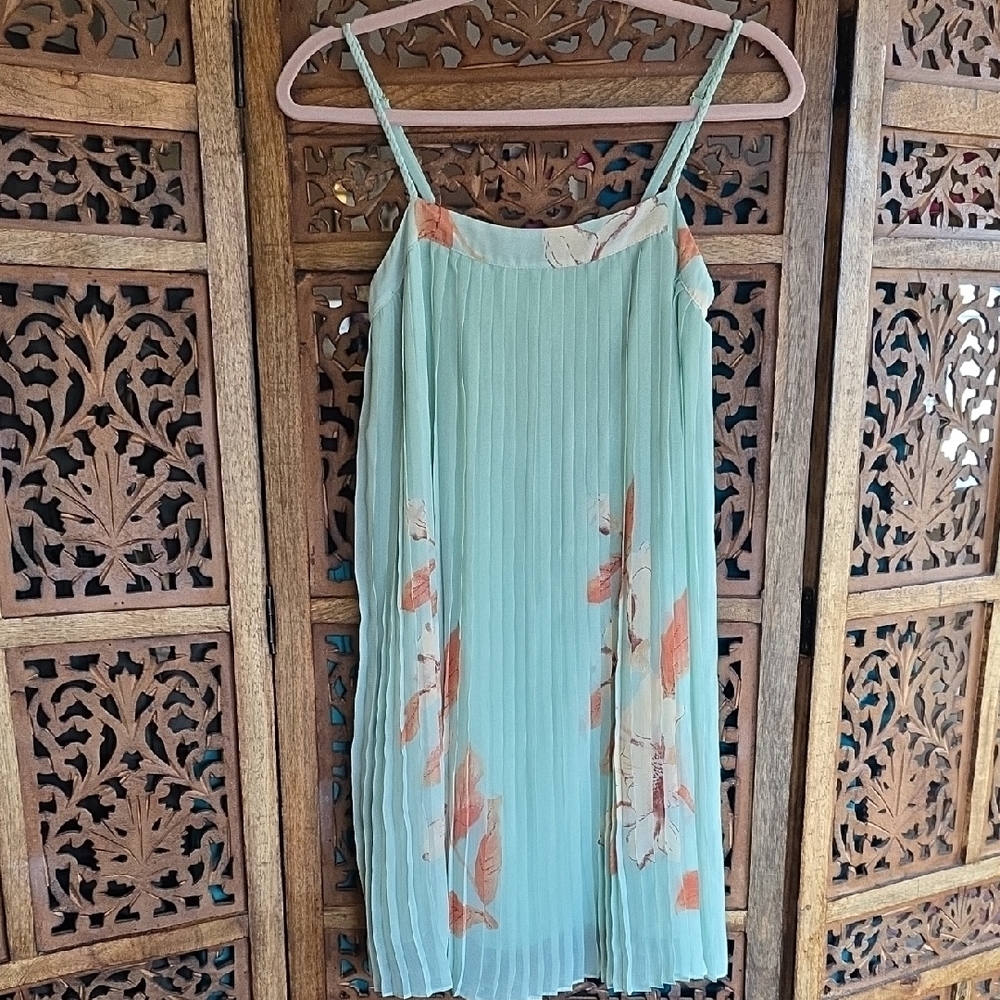 Love XXI Mint and Beige Dress - Picture 1 of 7